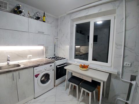 квартира за адресою Ореста Левицького вул. (Академіка Курчатова), 11/32