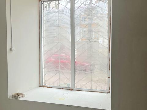 комерційна за адресою Ніжинська вул., 7