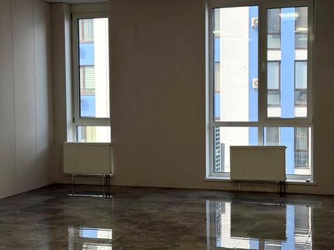 комерційна за адресою Центральна вул., 21