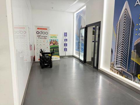 комерційна за адресою Центральна вул., 21