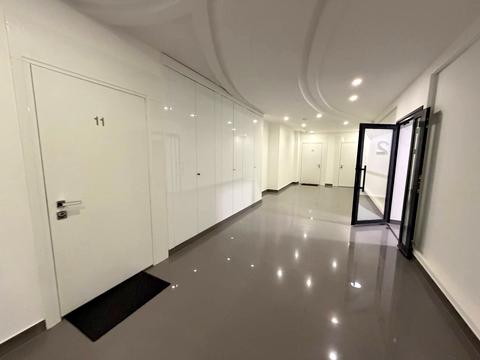 комерційна за адресою Центральна вул., 21