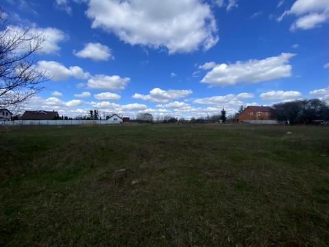 участок по адресу Шкільна