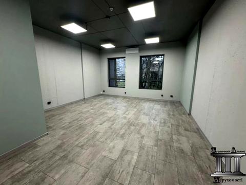 комерційна за адресою Олени Теліги вул., 25