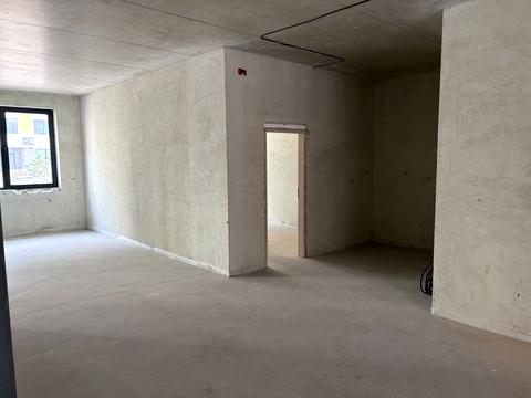 комерційна за адресою Угорська вул., 12