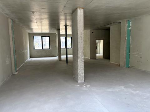 комерційна за адресою Угорська вул., 12