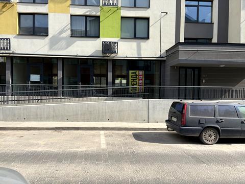 комерційна за адресою Угорська вул., 12