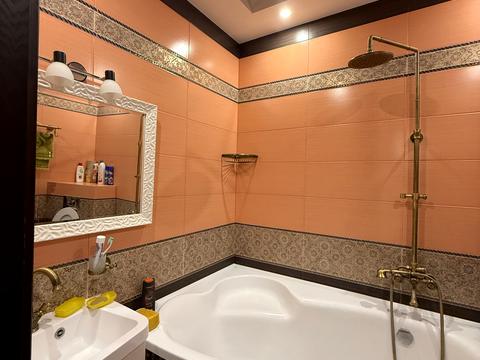 квартира за адресою Зарічна вул., 1-Б