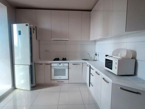 квартира за адресою Високовольтна вул., 14-Л