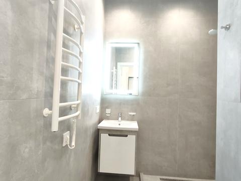 квартира за адресою Осіння вул., 33