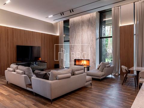 дом по адресу Анатолия Соловьяненко ул.