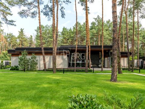 дом по адресу Анатолия Соловьяненко ул.