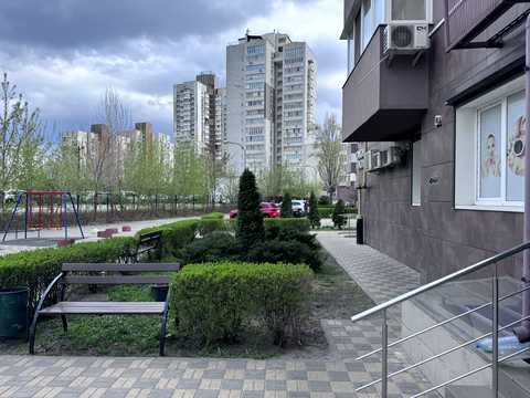 квартира за адресою Андрія Аболмасова вул. (Панельна), 4