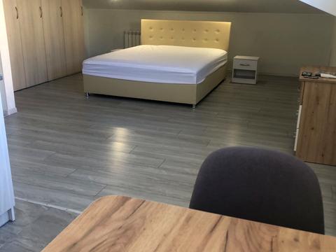 квартира за адресою 192-га Садова вул., 61