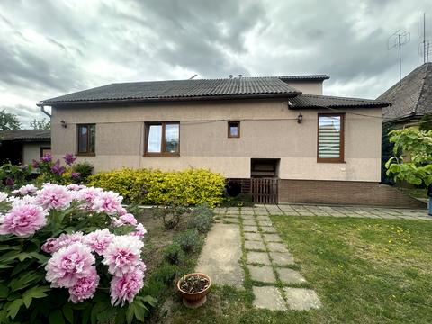 будинок за адресою Віталія Постолакі пл.