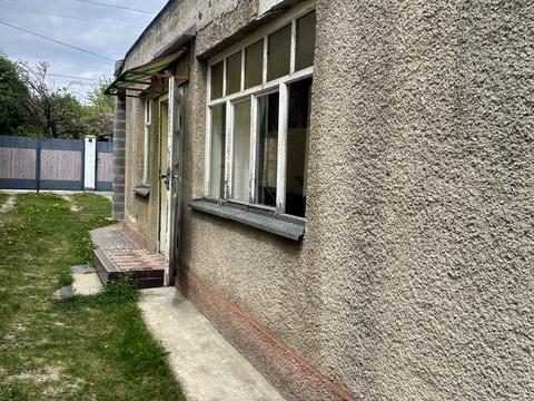 будинок за адресою Віталія Постолакі пл.