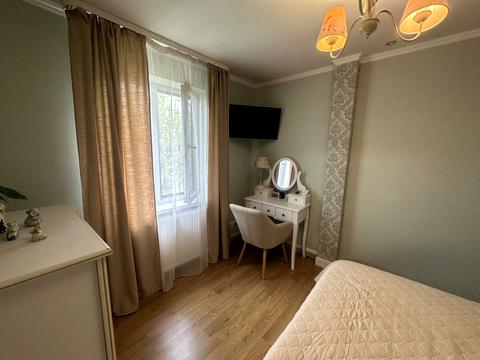 будинок за адресою Віталія Постолакі пл.