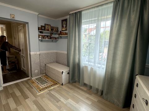 будинок за адресою Віталія Постолакі пл.