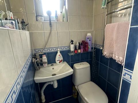 будинок за адресою Віталія Постолакі пл.