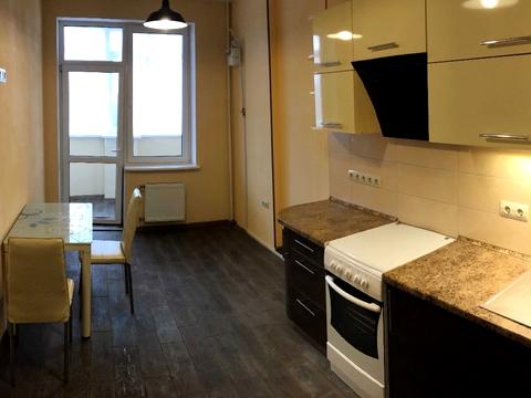 квартира за адресою Олексія Вадатурського вул. (Маршала Малиновського), 53-А