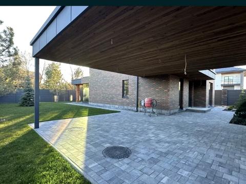 будинок за адресою Симоненка