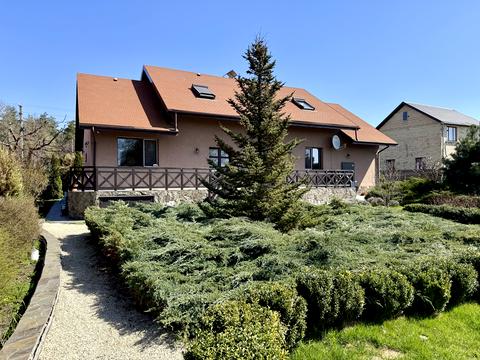 будинок за адресою с. Юрівка, Паркова вул.