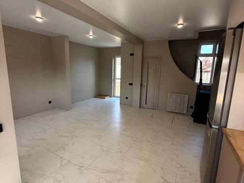 дом по адресу пр. 4-й Заміський