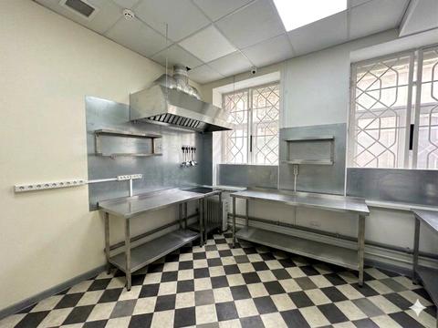 коммерческая по адресу Саксаганского ул., 24/27
