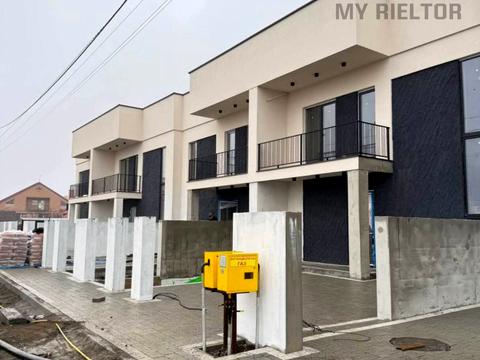 будинок за адресою с. Сторожниця, Головна, 3