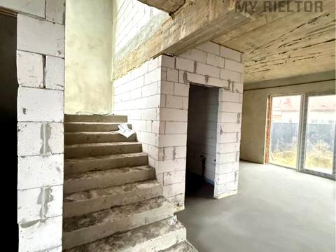 будинок за адресою с. Сторожниця, Головна, 3