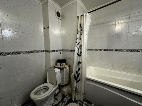 квартира по адресу Леся Курбаса просп., 1-Б