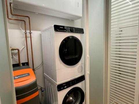 квартира за адресою Дніпровська набережна вул., 15-Д