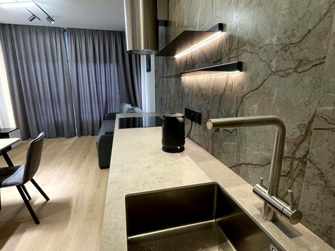 квартира за адресою Дніпровська набережна вул., 15-Д