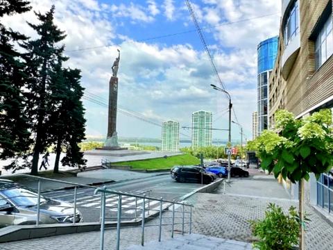 квартира за адресою Дніпро, Дмитра Яворницького просп. (Карла Маркса), 3