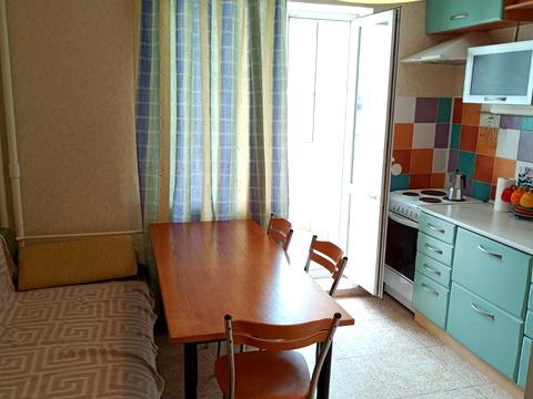 квартира по адресу Ревуцкого ул., 42