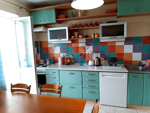 квартира по адресу Ревуцкого ул., 42