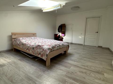 квартира за адресою Володимира Івасюка вул., 12