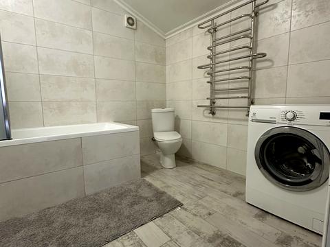 квартира за адресою Володимира Івасюка вул., 12