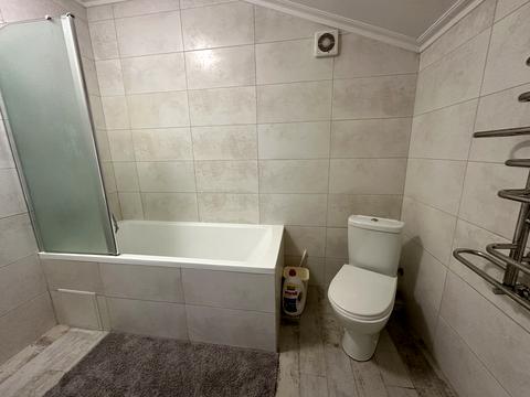 квартира за адресою Володимира Івасюка вул., 12