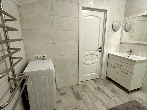 квартира за адресою Володимира Івасюка вул., 12