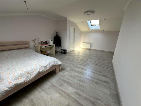 квартира за адресою Володимира Івасюка вул., 12