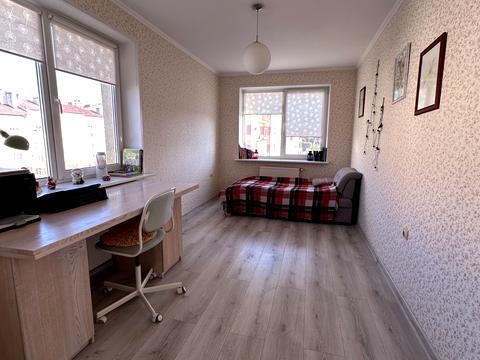 квартира за адресою Володимира Івасюка вул., 12