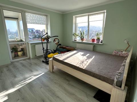 квартира за адресою Володимира Івасюка вул., 12