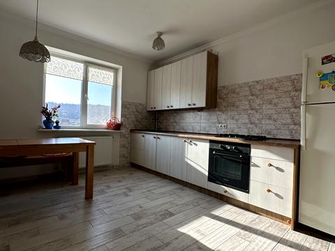 квартира за адресою Володимира Івасюка вул., 12