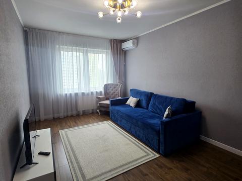 квартира за адресою Софії Русової вул., 7-Г