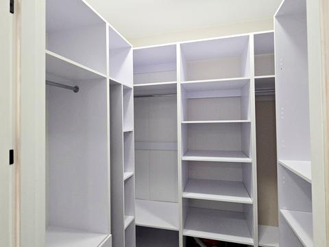 квартира по адресу Олександра Олеся ул., 5-А