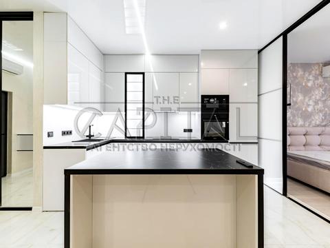 квартира по адресу Андрея Верхогляда ул. (Михайла Драгомирова), 14-А