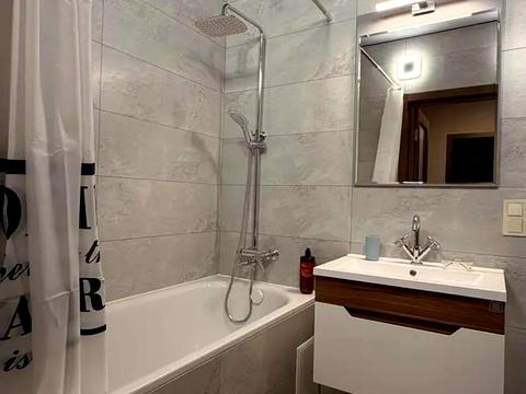 квартира за адресою Олександра Олеся вул., 9-А