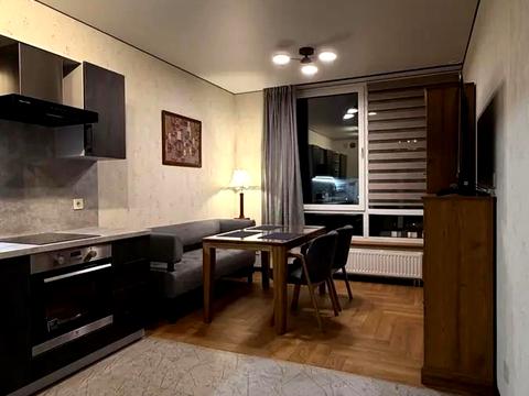 квартира за адресою Олександра Олеся вул., 9-А