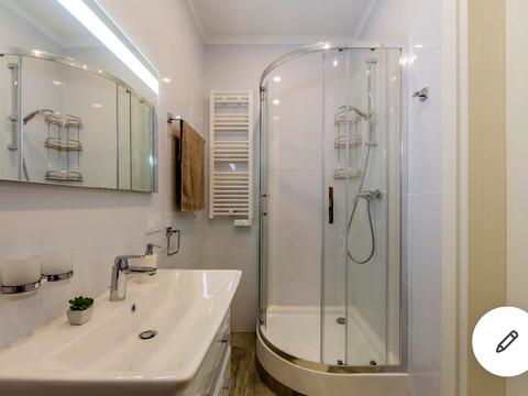 квартира за адресою Дніпровська набережна вул., 14-Б