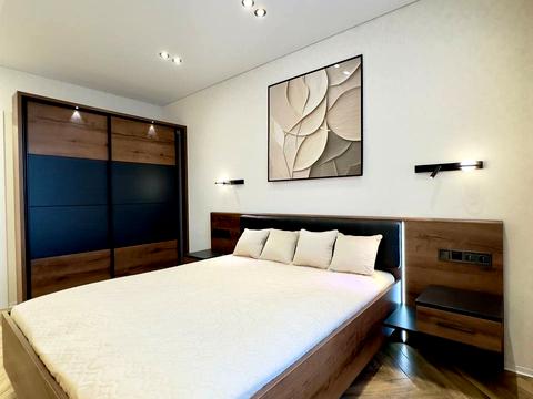 квартира за адресою Олександра Олеся вул., 17-А